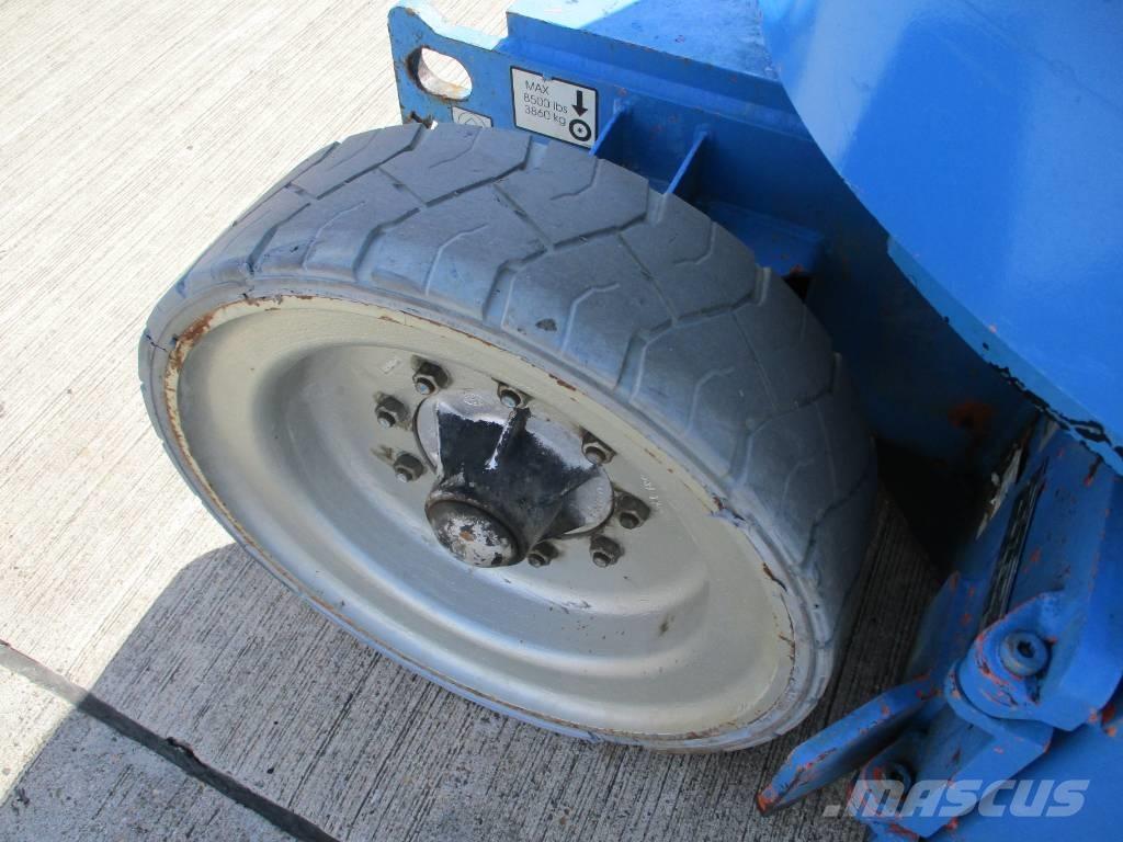 JLG E 300 AJP (180) Plataformas con brazo de elevación telescópico