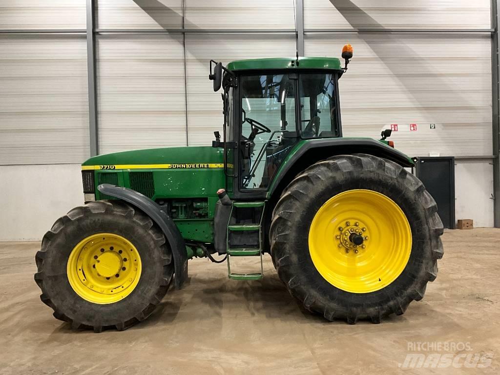 John Deere 7710 Tractores