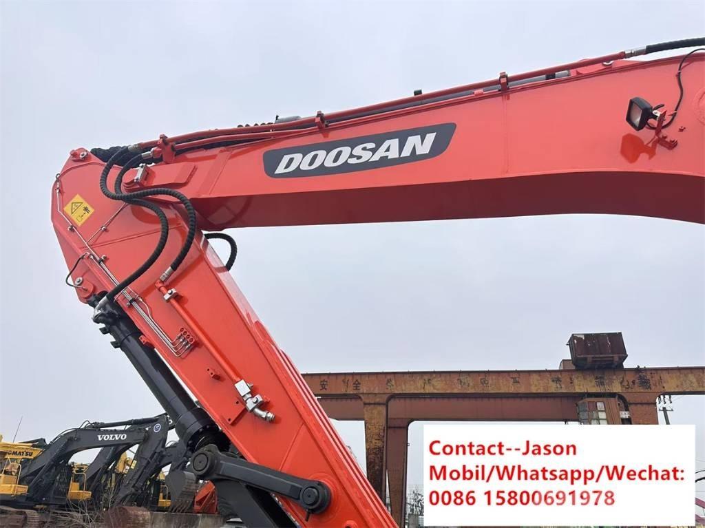 Doosan DX 300 LCA Excavadoras sobre orugas