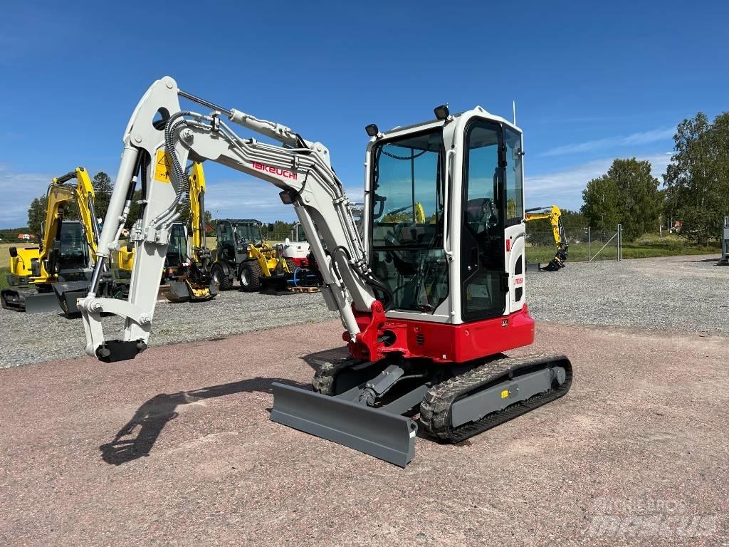 Takeuchi TB325 Miniexcavadoras