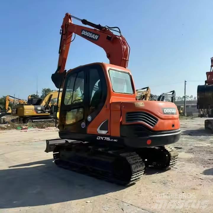 Doosan DX75-9C Excavadoras 7t - 12t