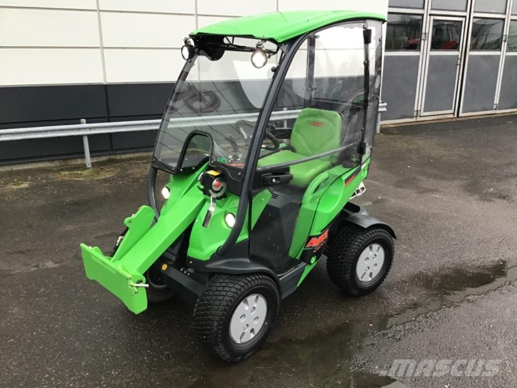 Avant 225 Maquinarias para servicios públicos