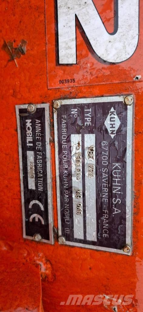 Kuhn TBE 222 Segadoras y cortadoras de hojas para pasto