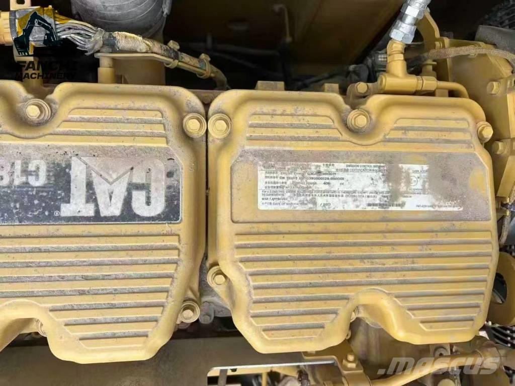 CAT 390F Excavadoras sobre orugas