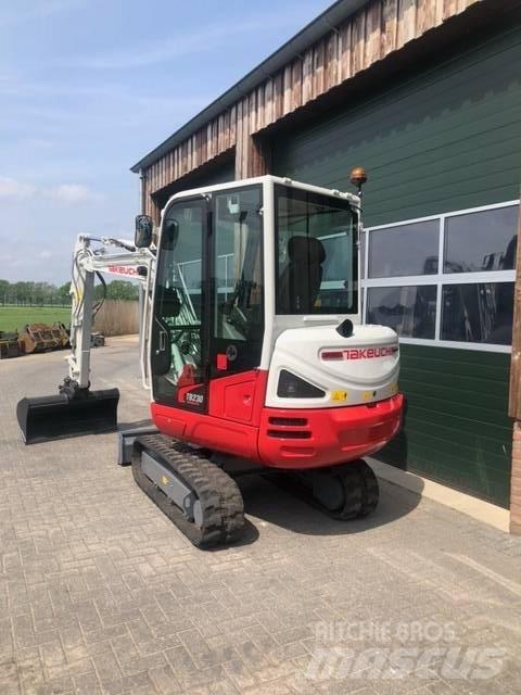 Takeuchi TB230 Miniexcavadoras