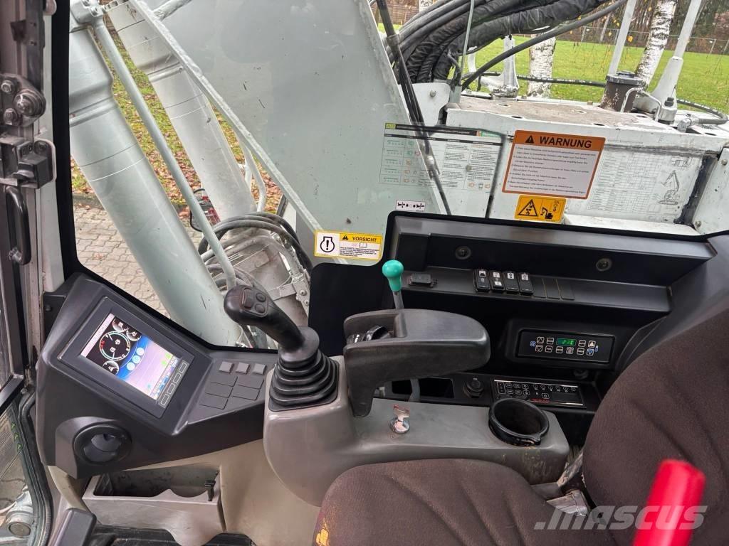 Takeuchi TB 2150 R Excavadoras sobre orugas