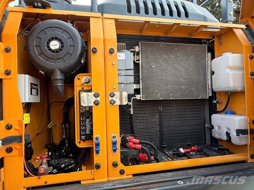 Hyundai HX220AL Excavadoras sobre orugas