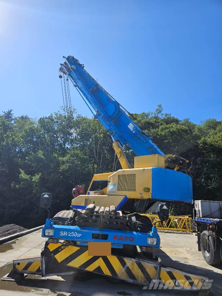 Kato KR 25 H V-2 Grúas autopropulsadas