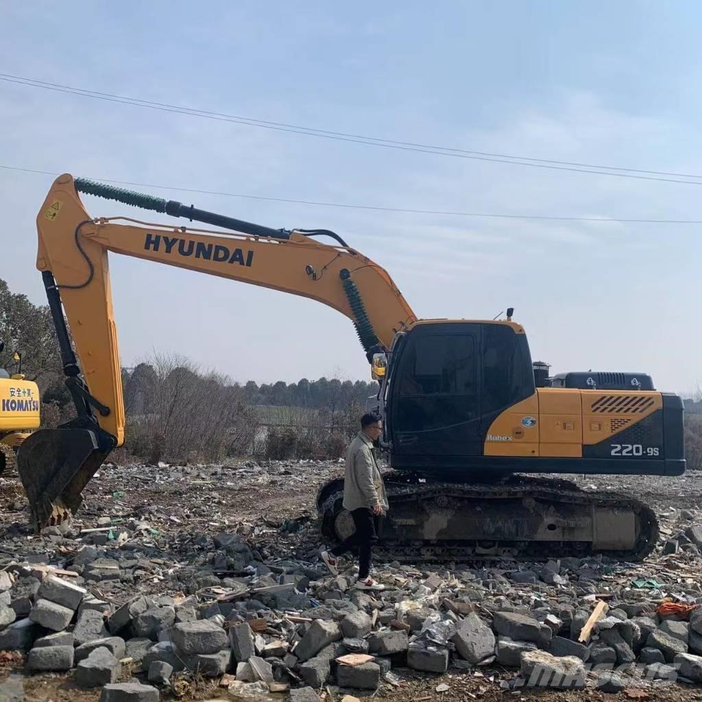 Hyundai 220LC-9S Excavadoras sobre orugas