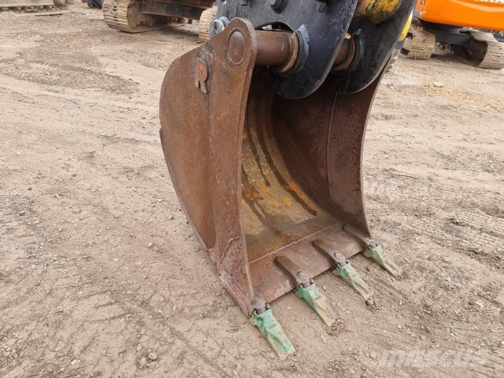 JCB JS 210 LC Excavadoras sobre orugas