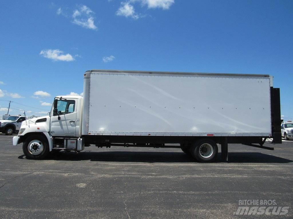 Hino 338 Camiones con caja de remolque