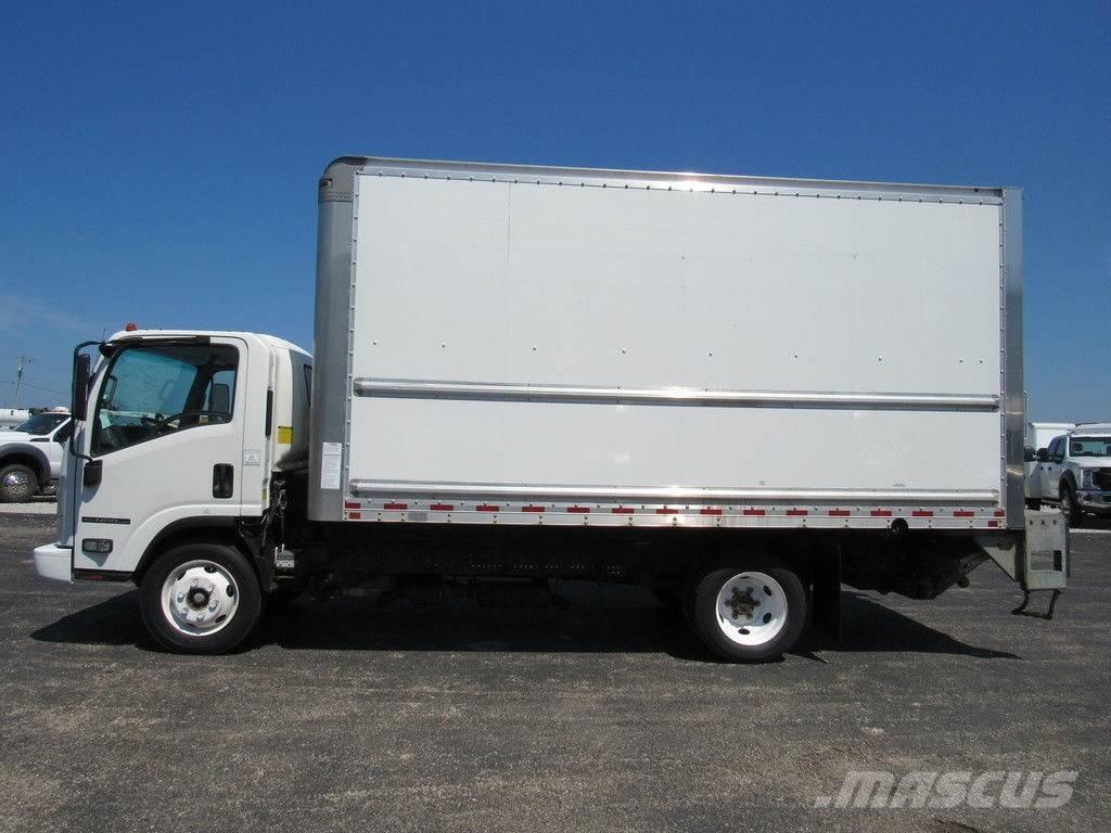 Isuzu NPR Camiones con caja de remolque