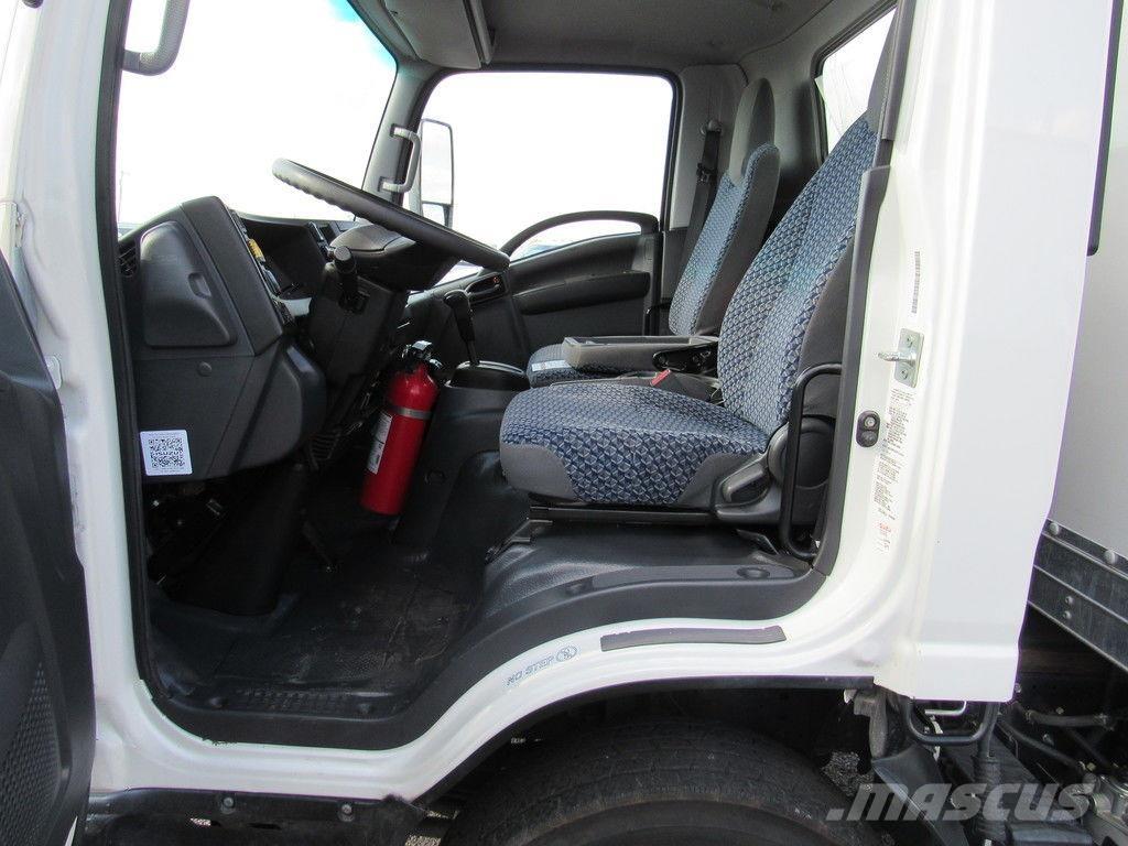 Isuzu NPR XD Camiones con caja de remolque