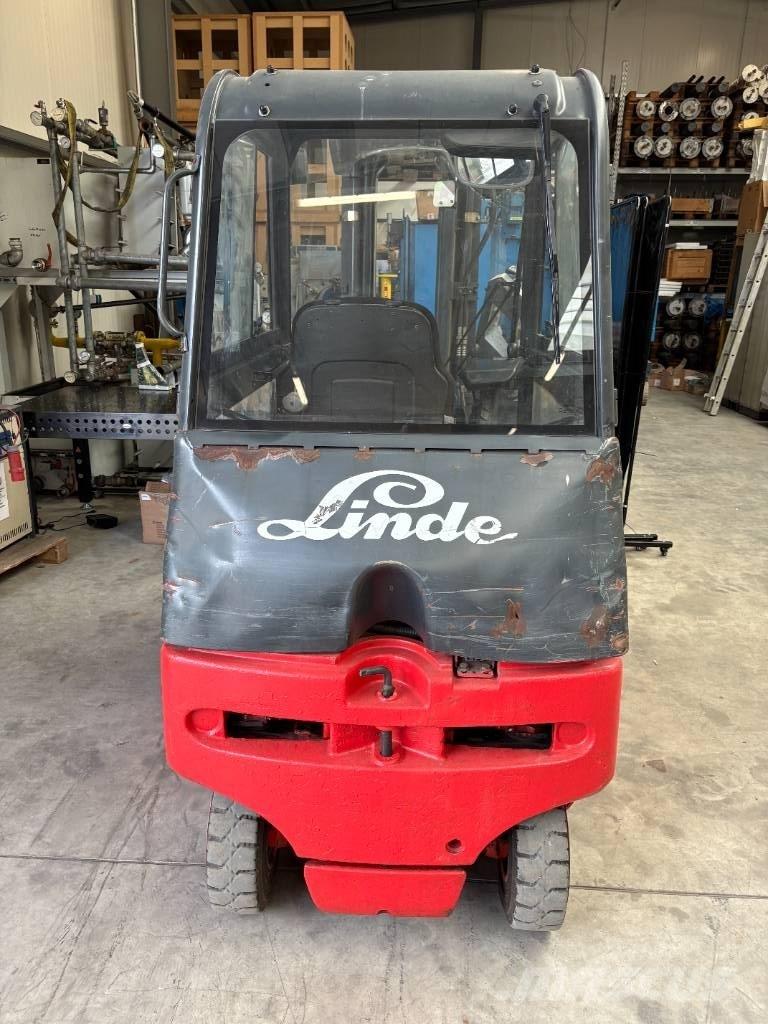 Linde E 20 P-02 Carretillas de horquilla eléctrica