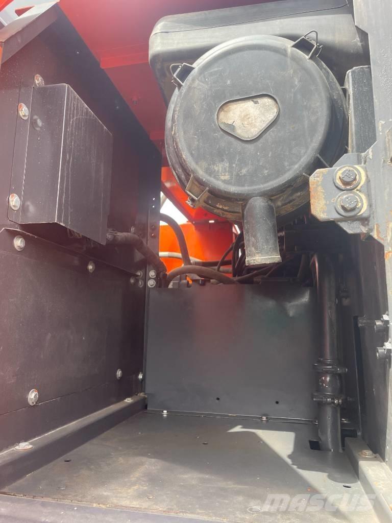 Hitachi ZX 240 Excavadoras sobre orugas