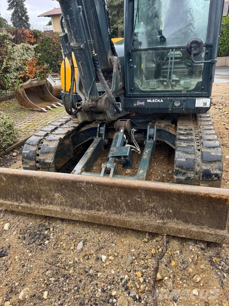 Hyundai HX 85 A Excavadoras 7t - 12t