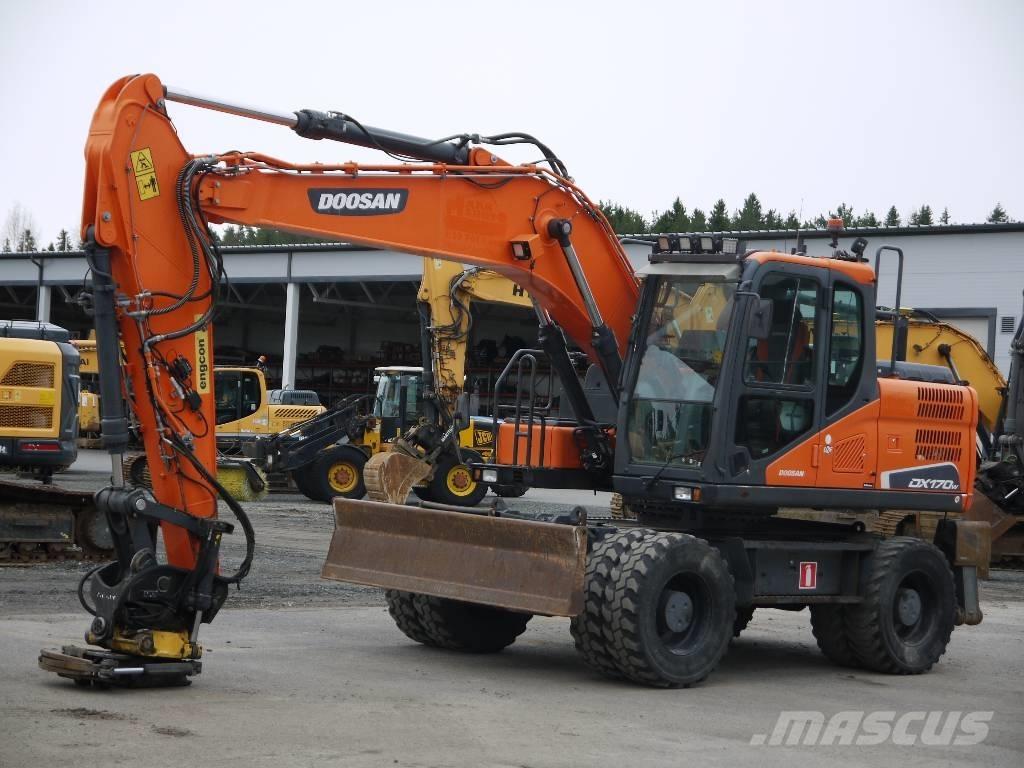 Doosan DX 170 W-5 Excavadoras de ruedas