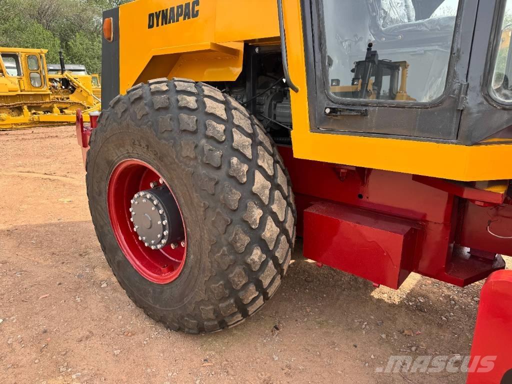 Dynapac CA 30 D Rodillos de un solo tambor