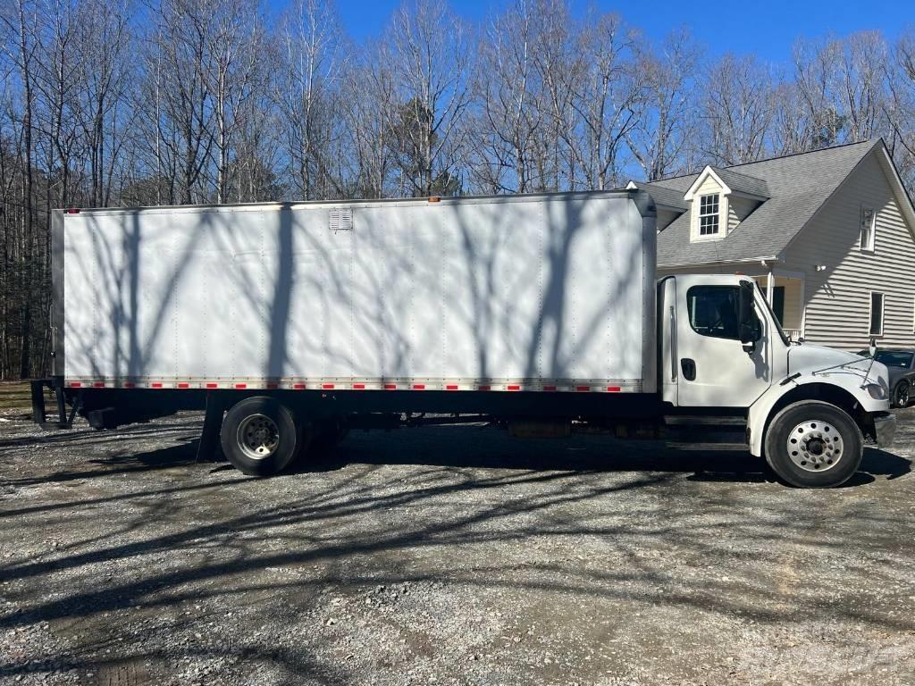 Freightliner M2106 Otros camiones