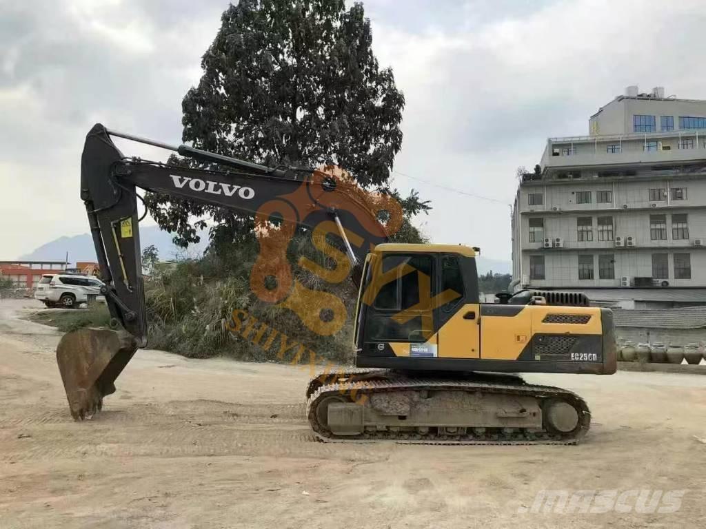 Volvo EC 210 B LC Excavadoras sobre orugas