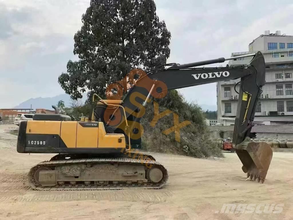 Volvo EC 210 B LC Excavadoras sobre orugas