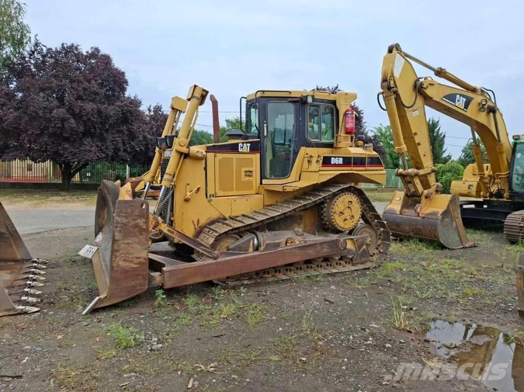 CAT D 6 R Buldozer sobre oruga