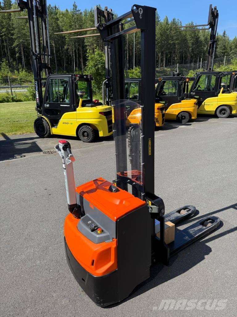 Rocla SWS12L Montacargas manual