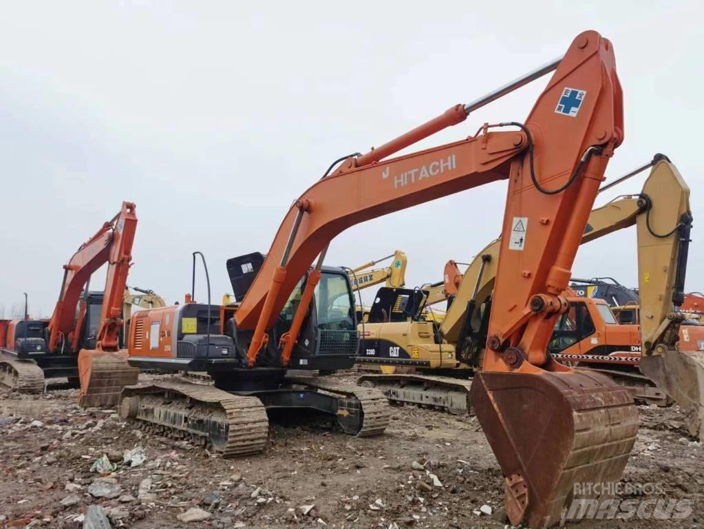 Hitachi ZX 250 Excavadoras sobre orugas