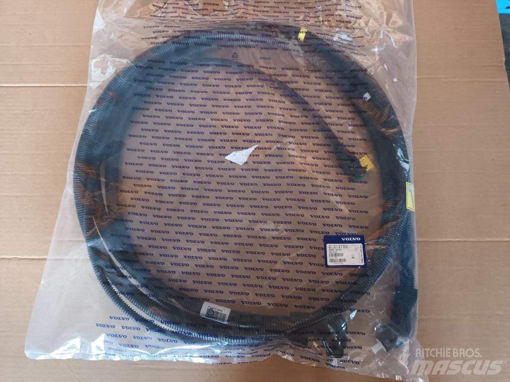 Volvo HOSE 21313780 Hidráulicos