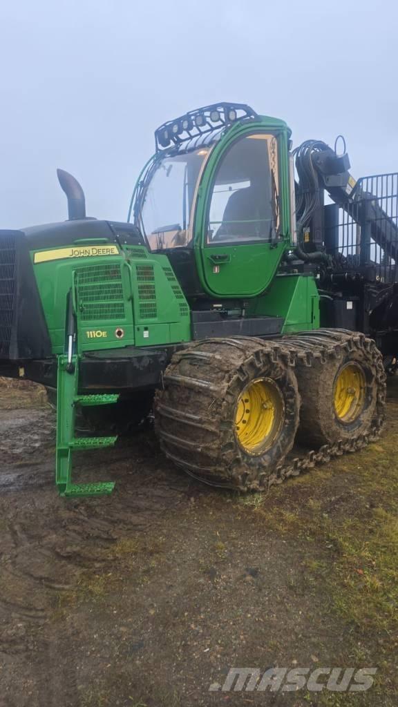 John Deere 1110 E Transportadoras