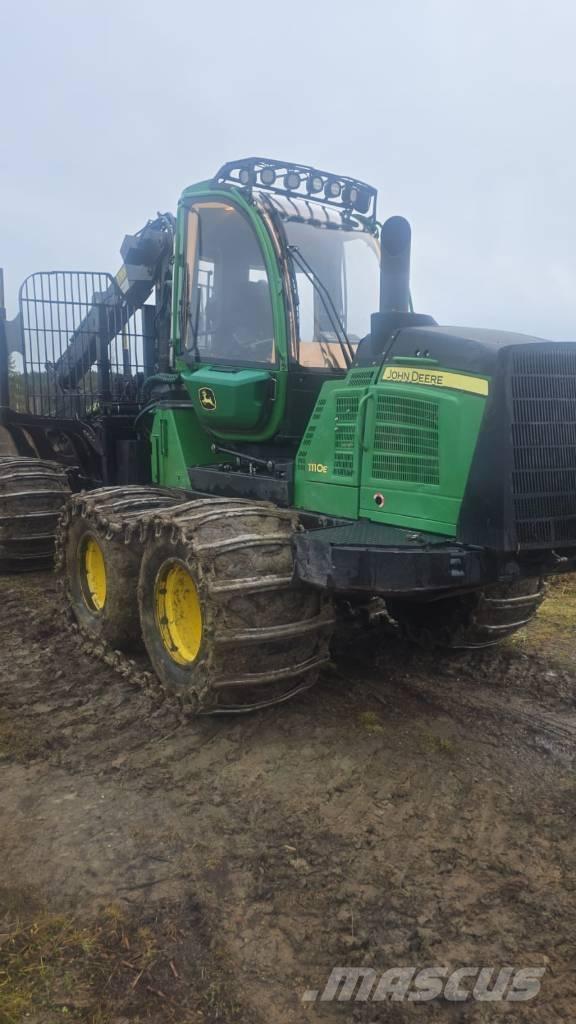 John Deere 1110 E Transportadoras