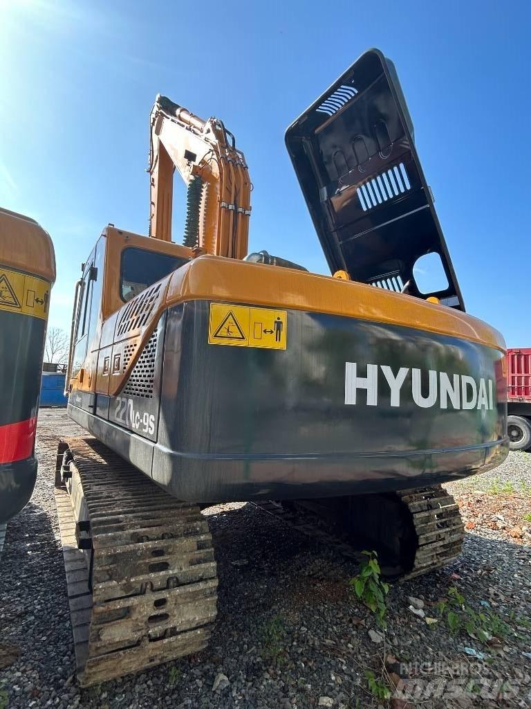 Hyundai 220LC-9S Excavadoras sobre orugas