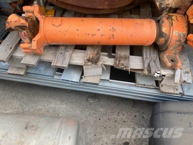 Fiat-Hitachi 350 Transmisiones