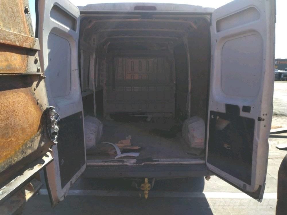 Peugeot BOXER 3 Vehículos de caha cerrada