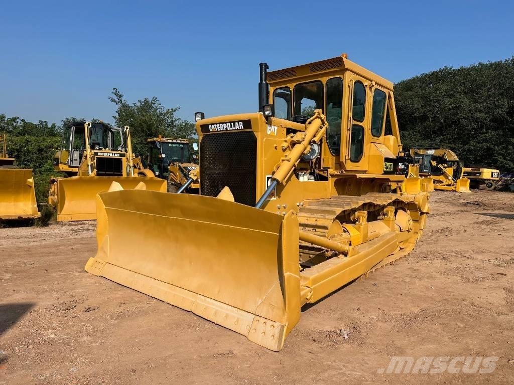CAT D7G Buldozer sobre oruga