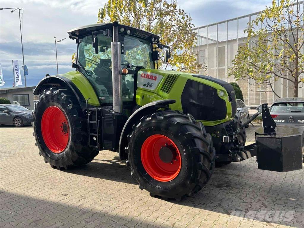 CLAAS Axion 830 Tractores