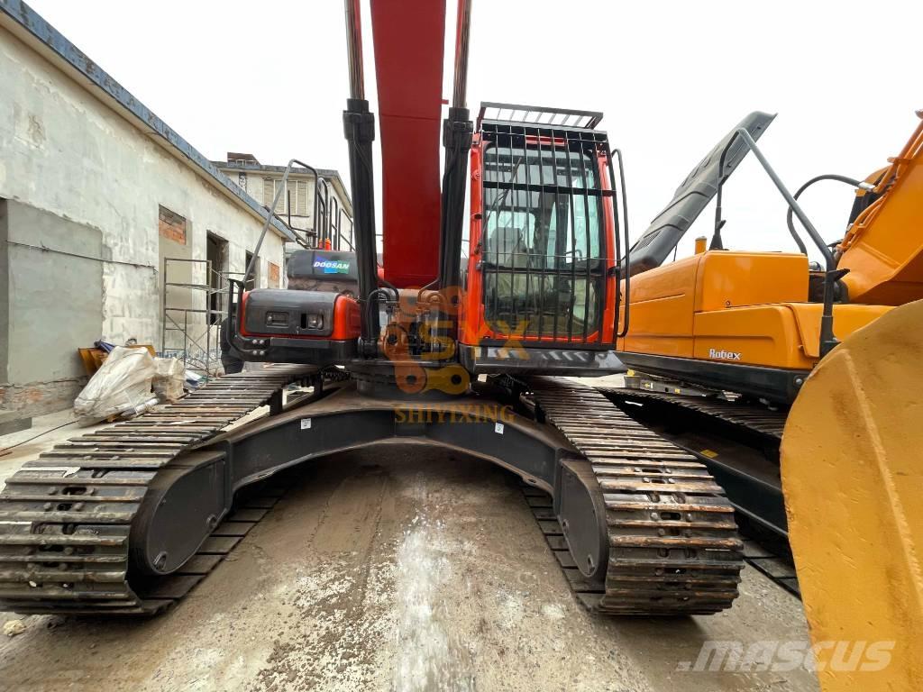 Doosan DX 300LC -9 Excavadoras sobre orugas