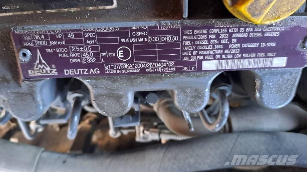 JLG 450 AJ Plataformas con brazo de elevación manual