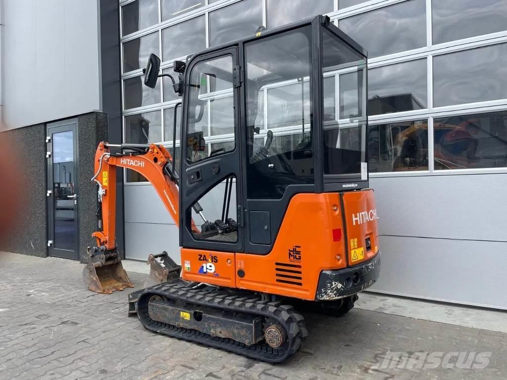 Hitachi ZX19-6 CR Miniexcavadoras