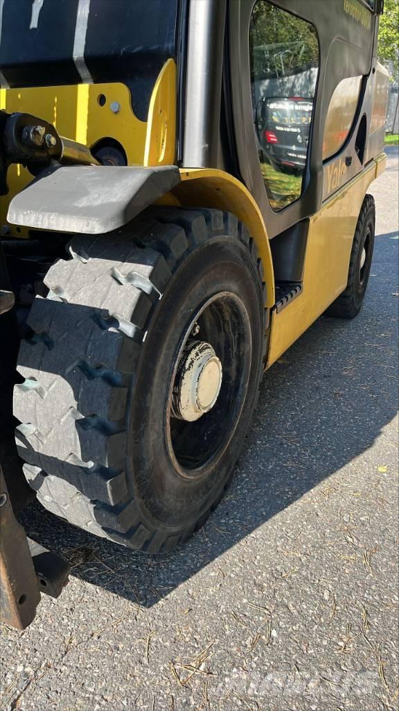 Yale GDP 30 VX Camiones diesel