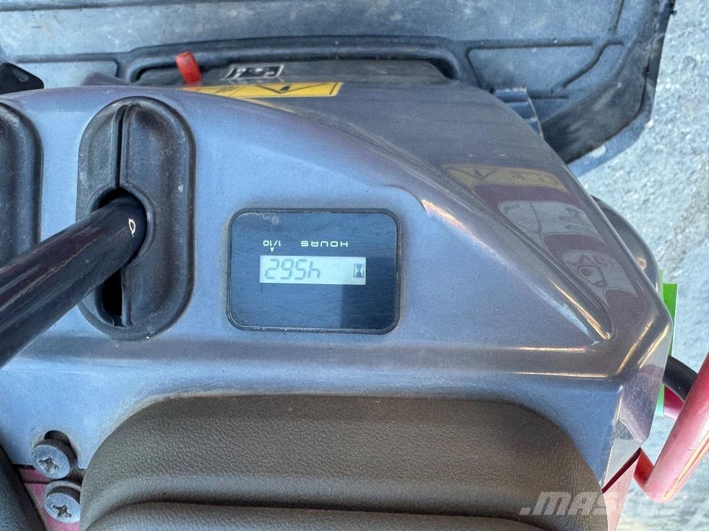 Yanmar SV08 (1E935) Miniexcavadoras