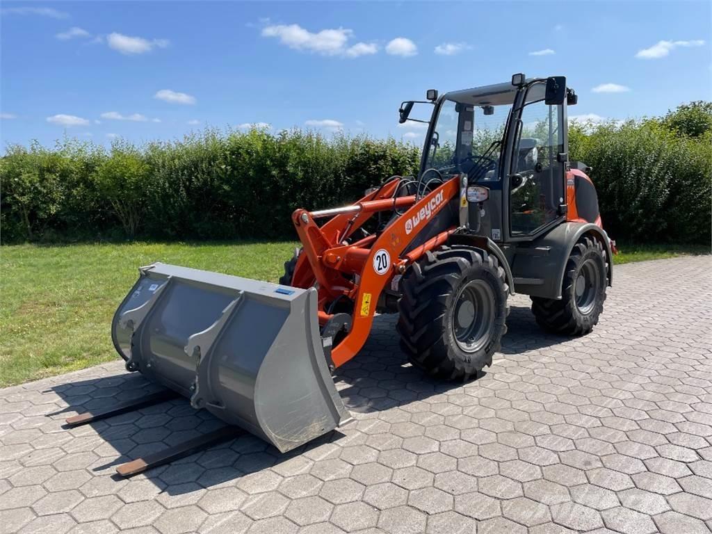 Atlas AR400 Cargadoras sobre ruedas