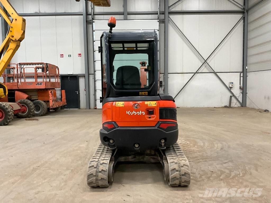 Kubota U 27-4 Miniexcavadoras