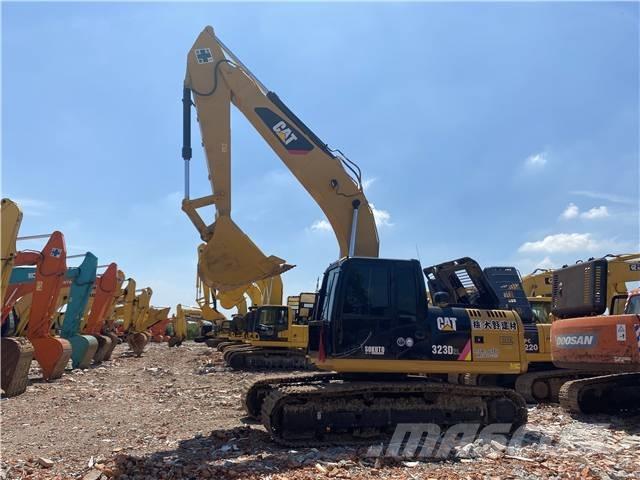 CAT 323D2L Excavadoras sobre orugas