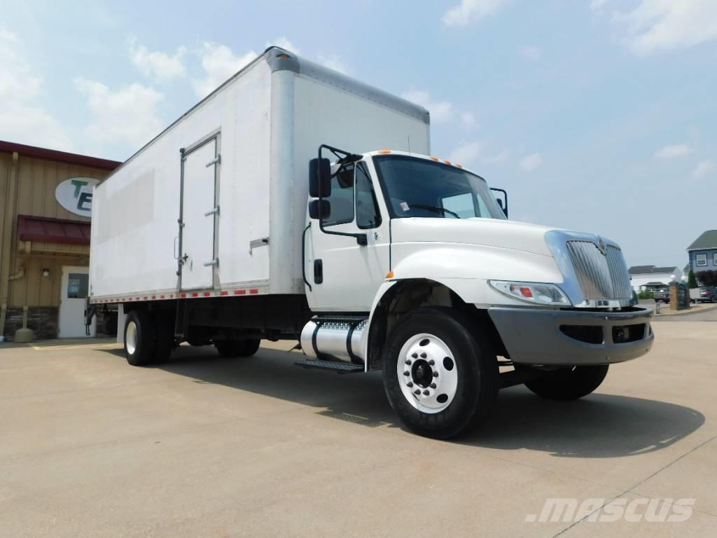 International 4300 Camiones portacontenedores