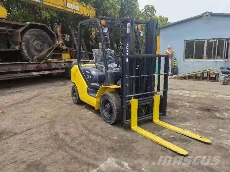 Komatsu 3 Ton Camiones diesel