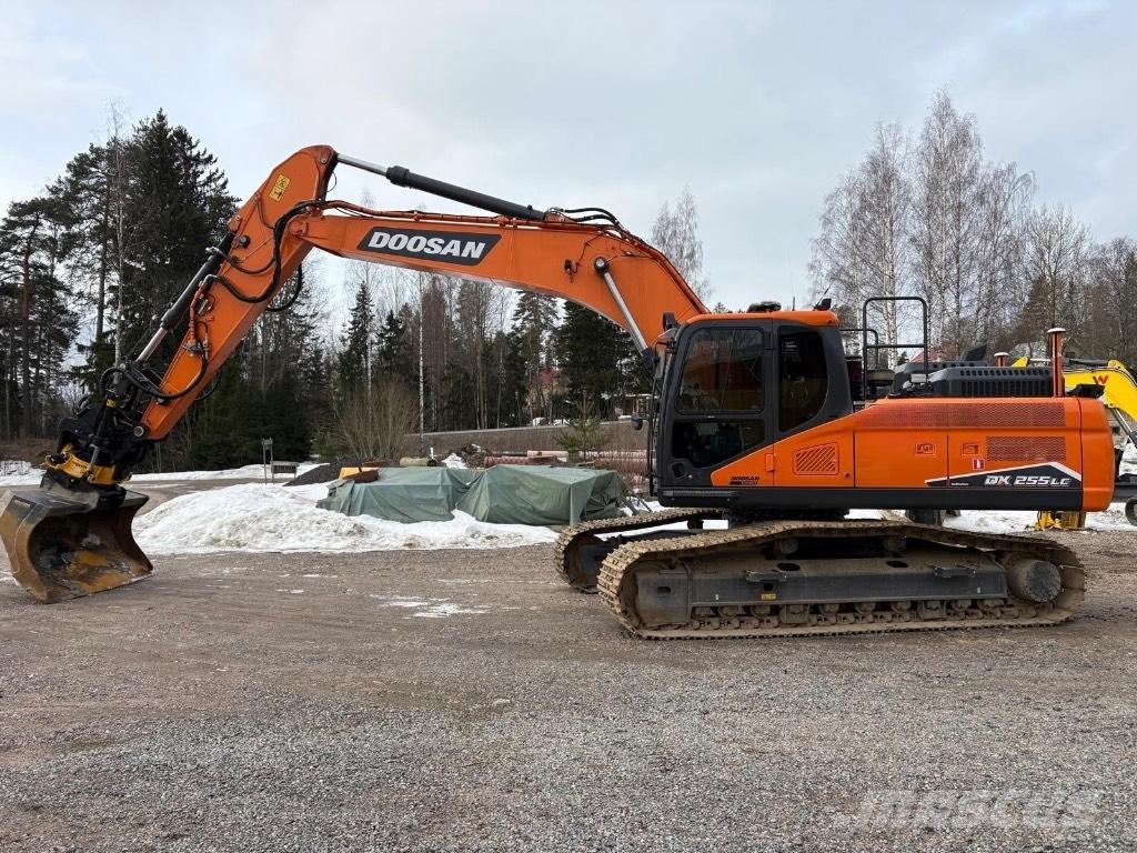 Doosan DX 255 LC-7 Excavadoras sobre orugas