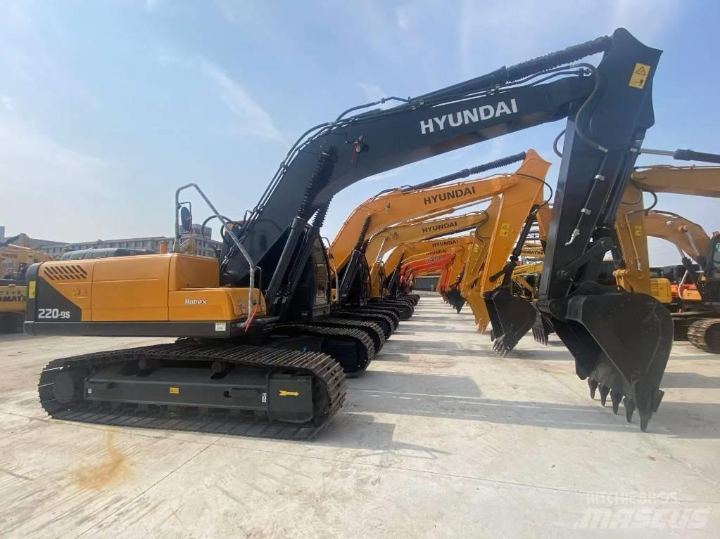 Hyundai 220 Excavadoras sobre orugas