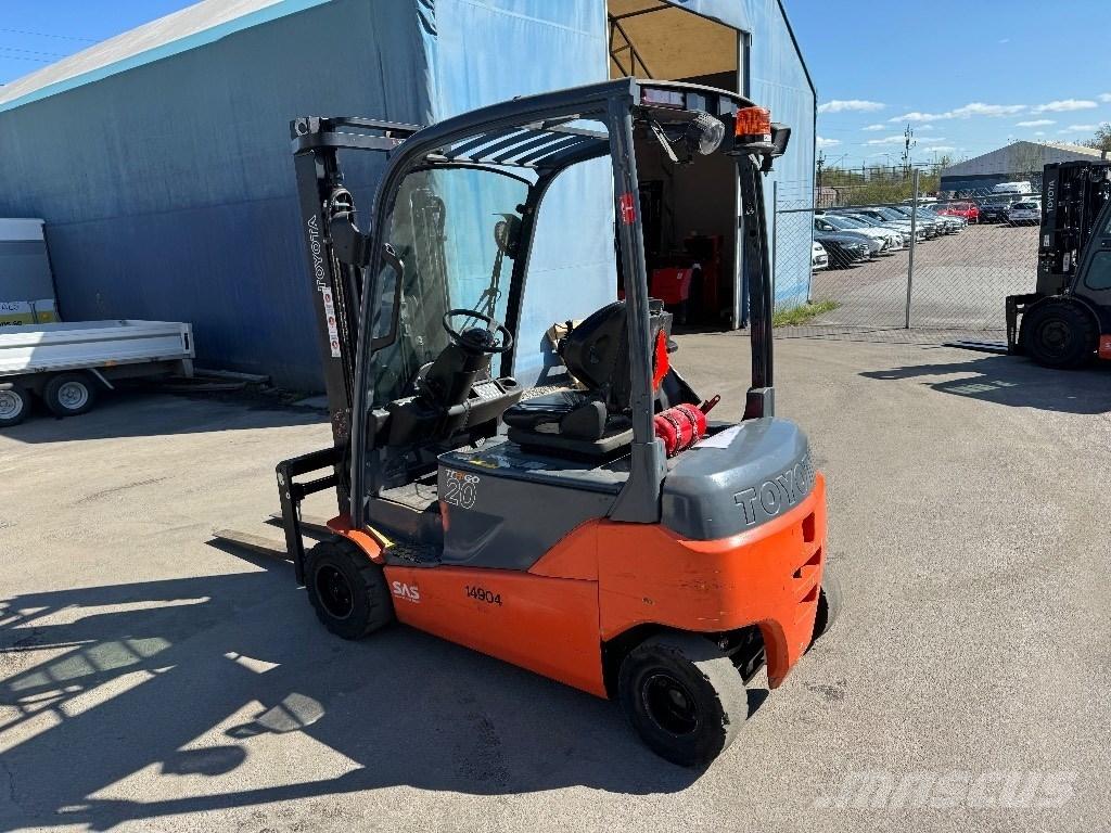Toyota 8FBM20T Carretillas de horquilla eléctrica