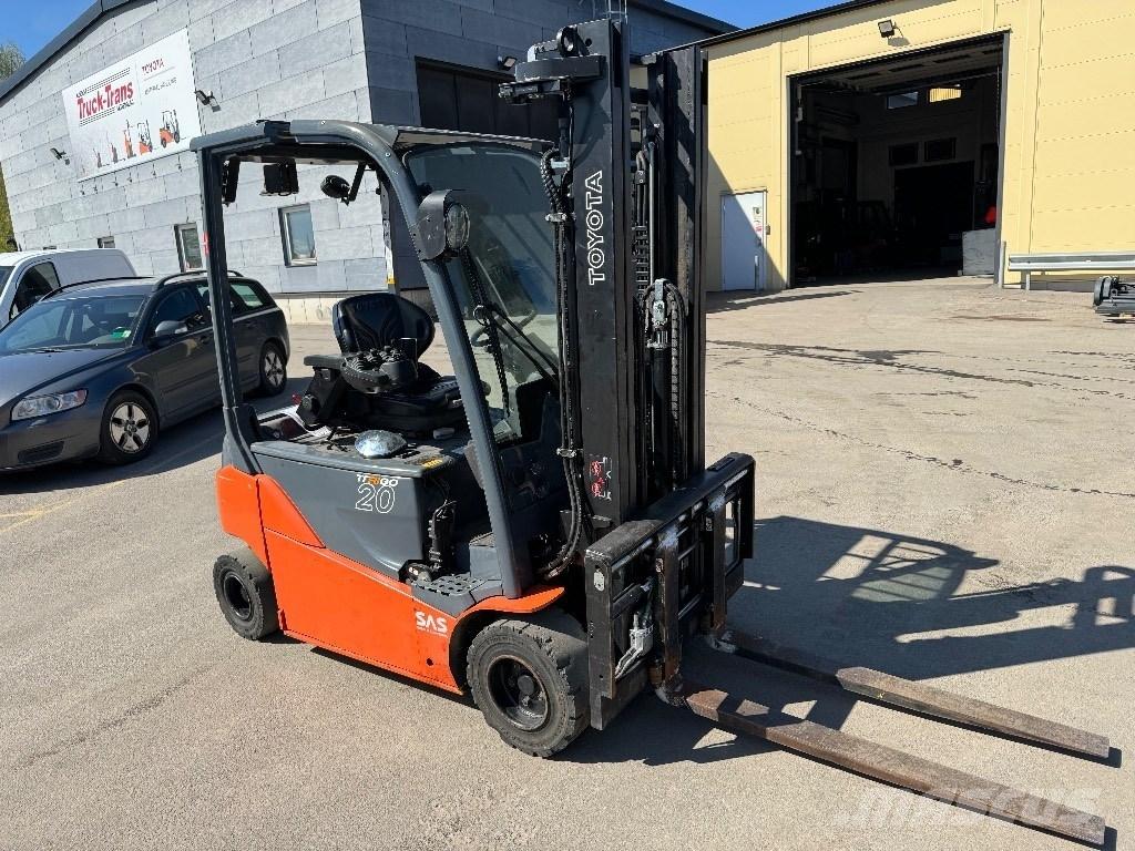 Toyota 8FBM20T Carretillas de horquilla eléctrica